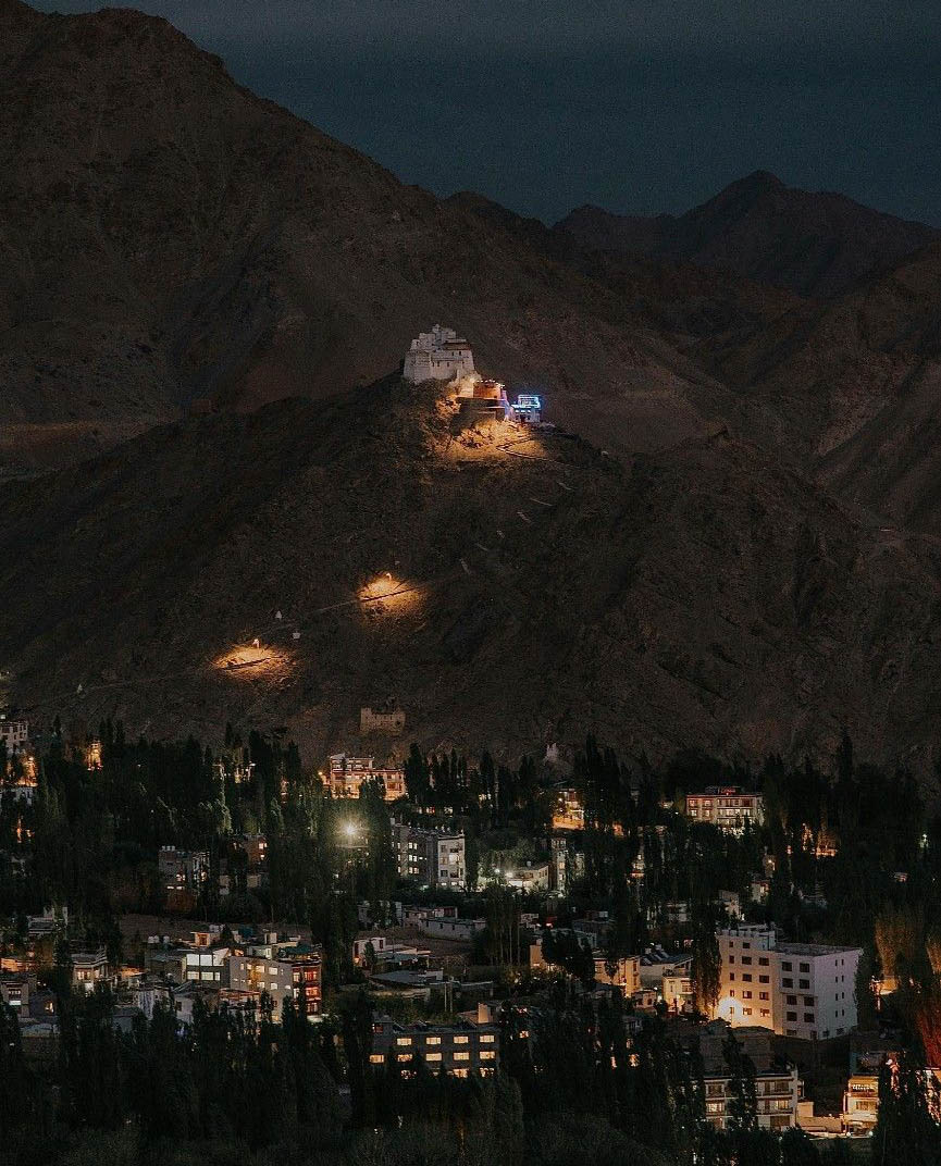 Delhi to Leh (Ladakh) Sharing Transport Service